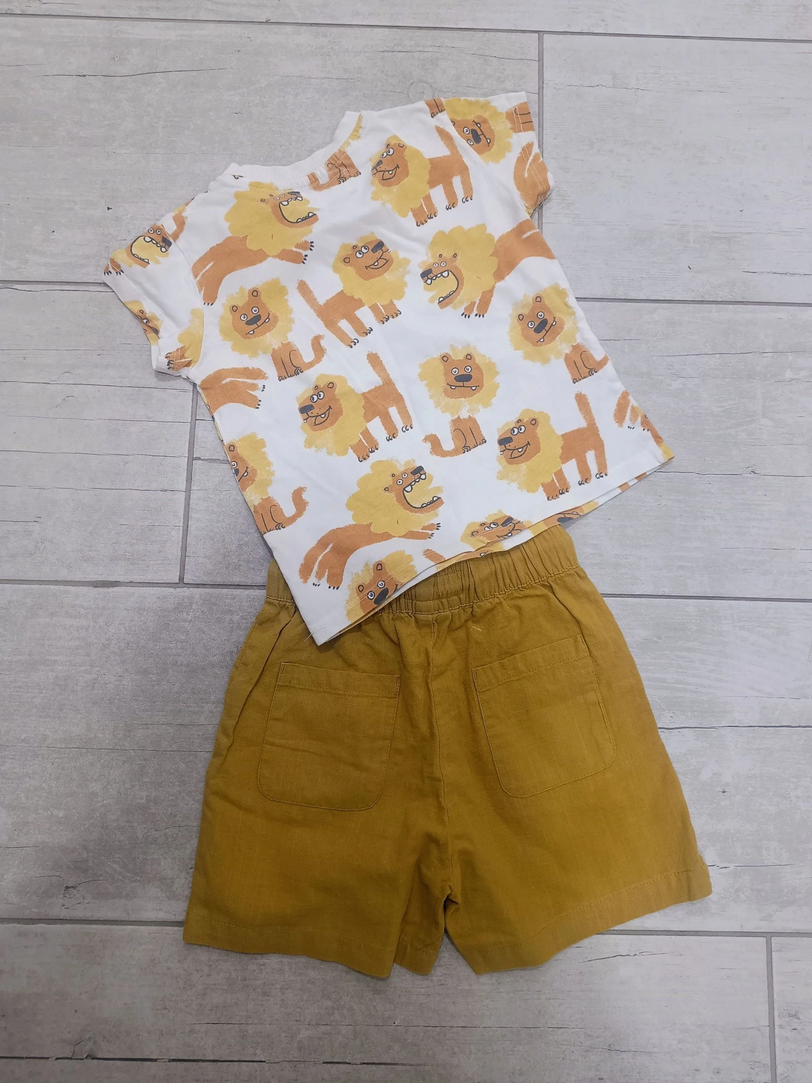 Camiseta y pantalón niño 2-3 años – photo 4